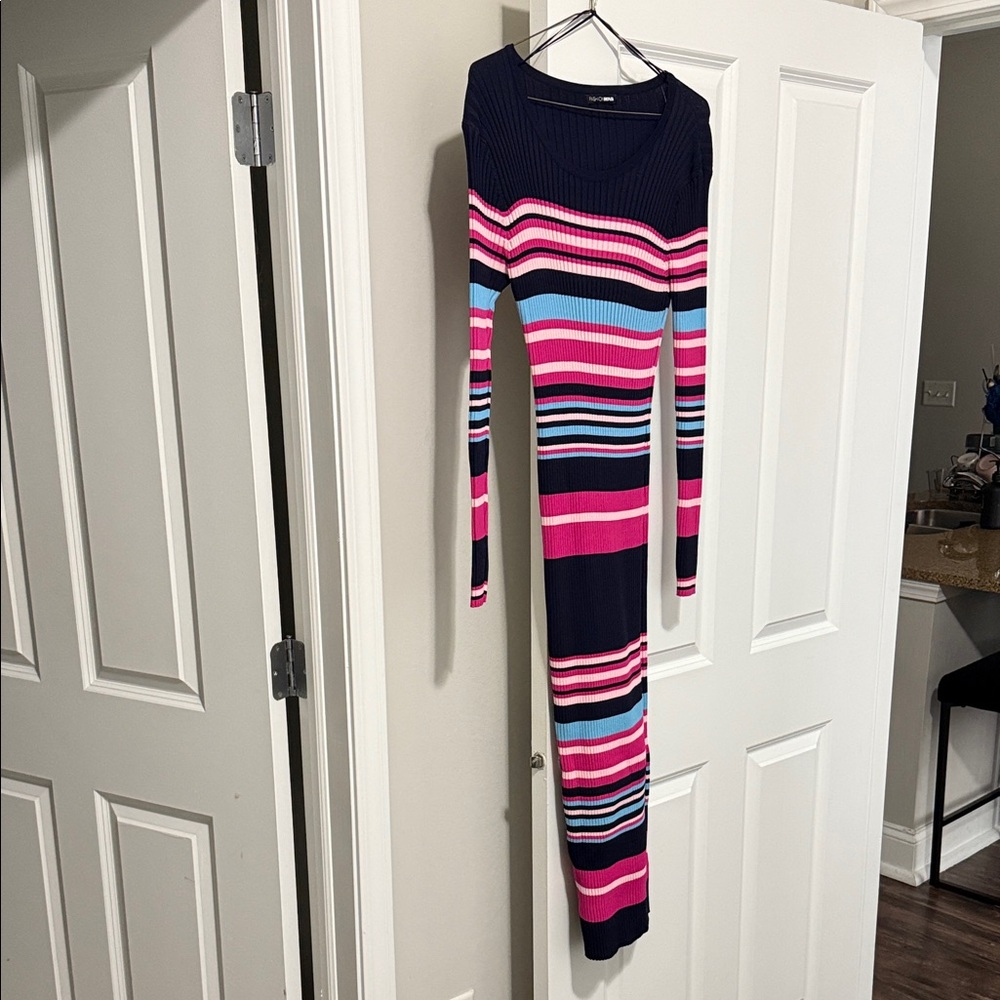 Fashion Nova Multi Colored Long Sleeve Dress (Size L/XL)